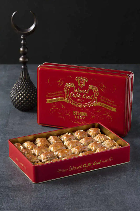 Şekerci Cafer Erol Buttery Homemade Baklava with Walnuts - Red Tin Box, 1 kg