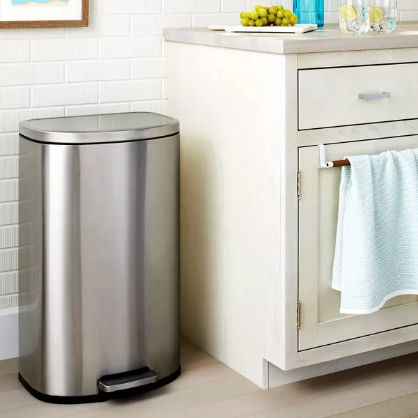 45L D Shape Step Trash Can