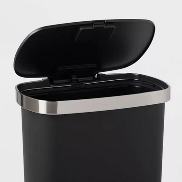 Plastic Locking Lid Step Trash Can Black